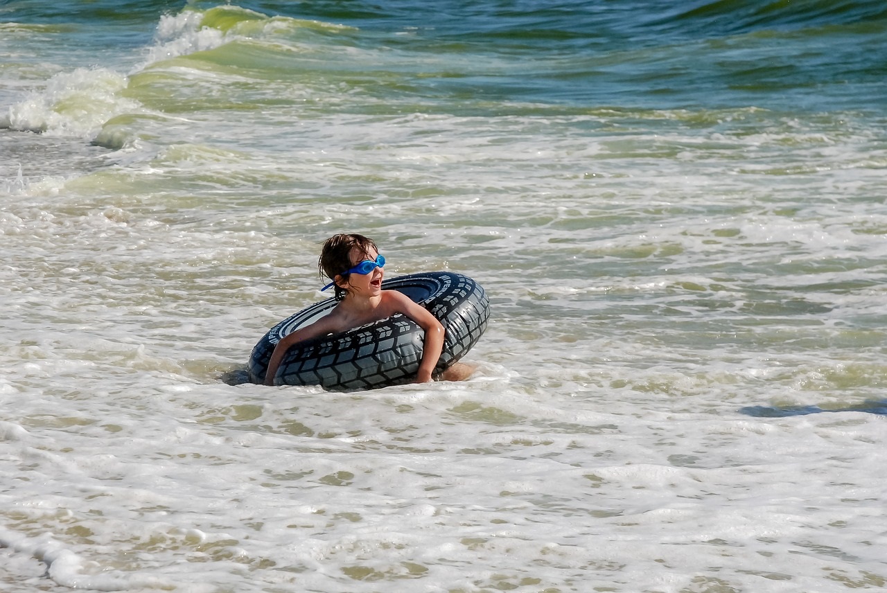 Réussir ses vacances à la mer : hébergement, activités, en famille, en amoureux...